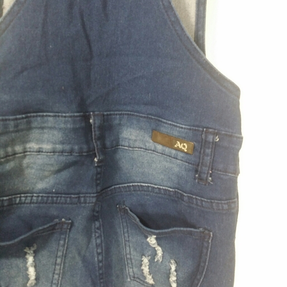 Overall stretchy dark Jean shorts size M - Picture 4 of 7